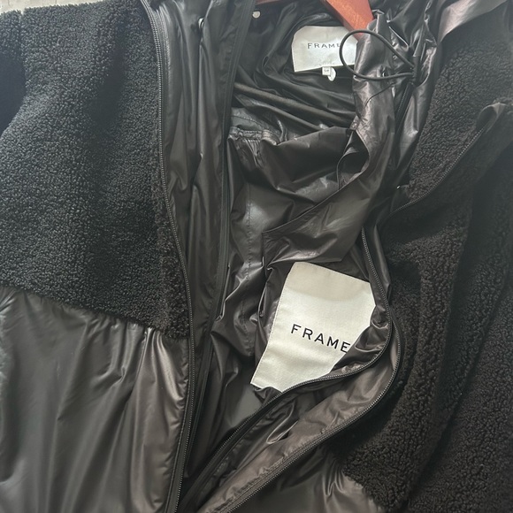 FRAME mix media high pile fleece jacket with vest insert in noir, sz. S - Picture 5 of 10